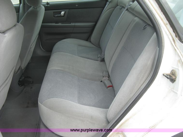 image for item K8683 2002 Ford Taurus SES