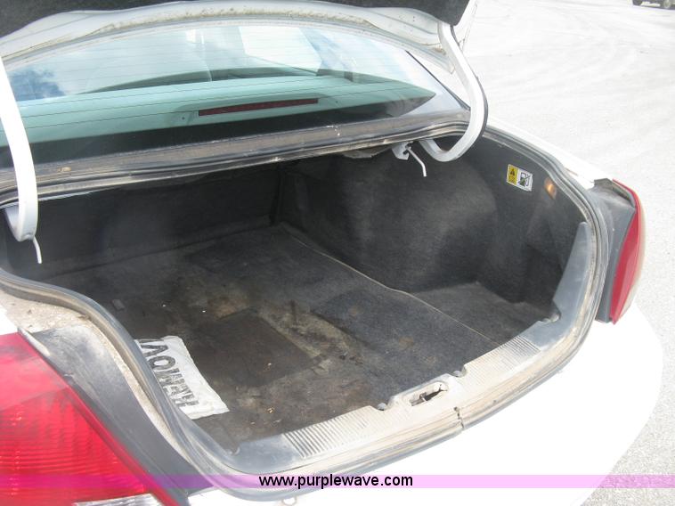 image for item K8683 2002 Ford Taurus SES