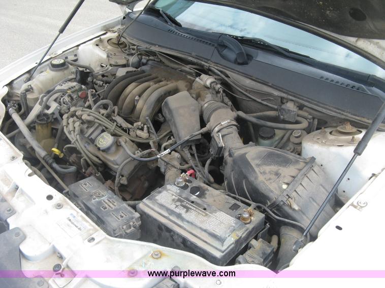 image for item K8683 2002 Ford Taurus SES