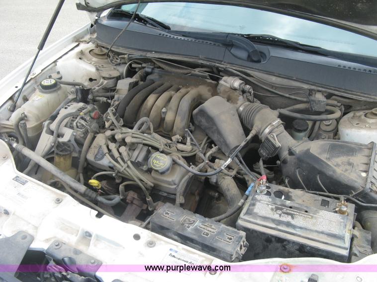 image for item K8683 2002 Ford Taurus SES