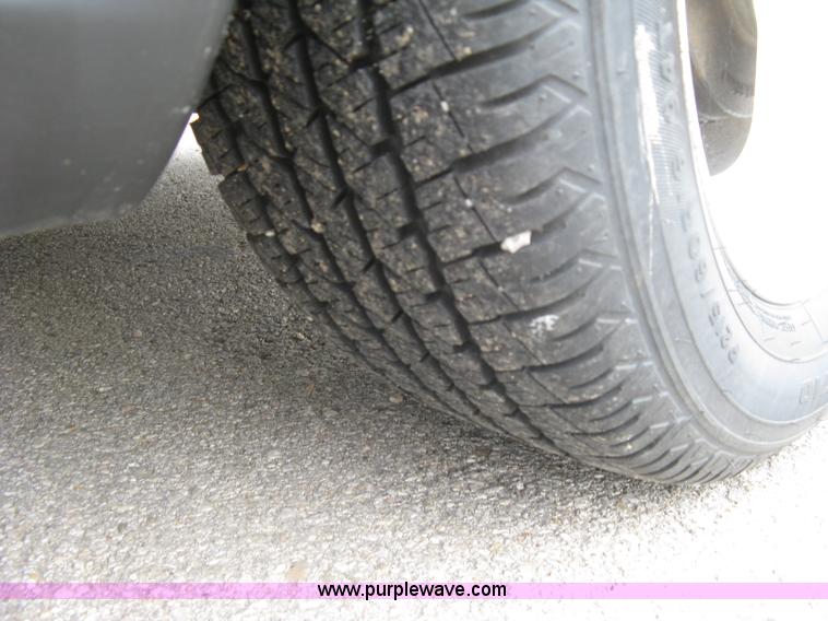 image for item K8683 2002 Ford Taurus SES