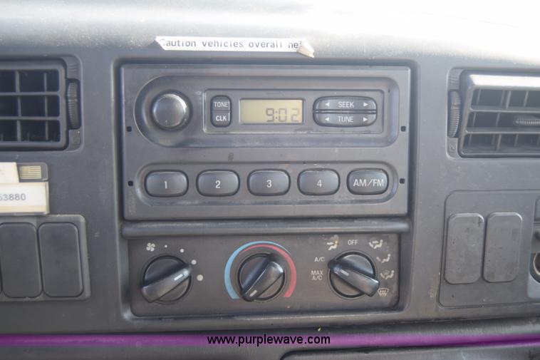 image for item L2747 2005 Ford F650 Super Duty bucket truck