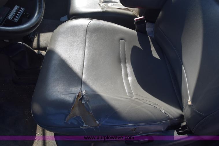 image for item L2747 2005 Ford F650 Super Duty bucket truck