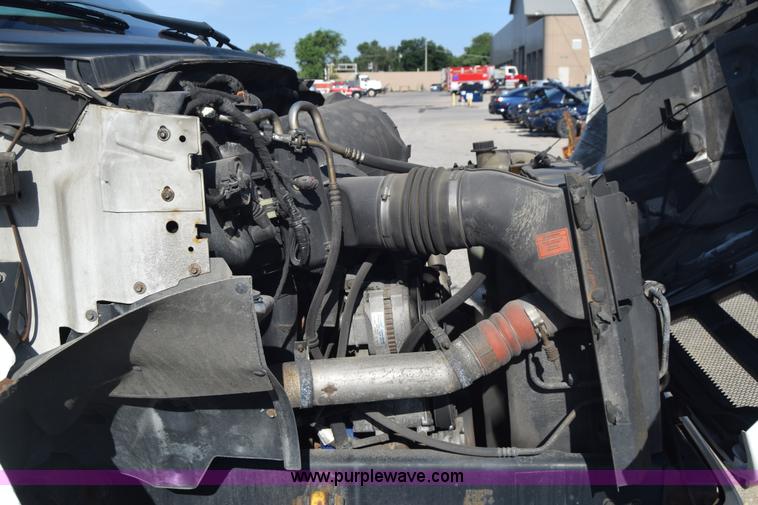 image for item L2747 2005 Ford F650 Super Duty bucket truck