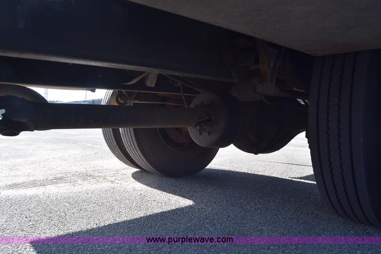 image for item L2747 2005 Ford F650 Super Duty bucket truck