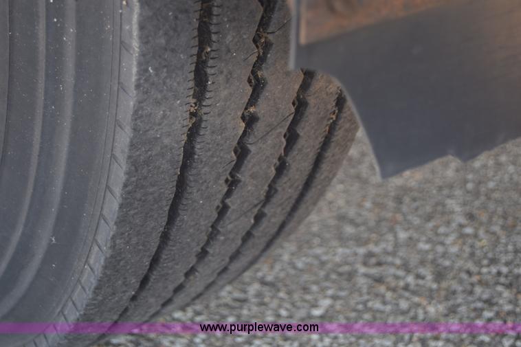 image for item L2747 2005 Ford F650 Super Duty bucket truck