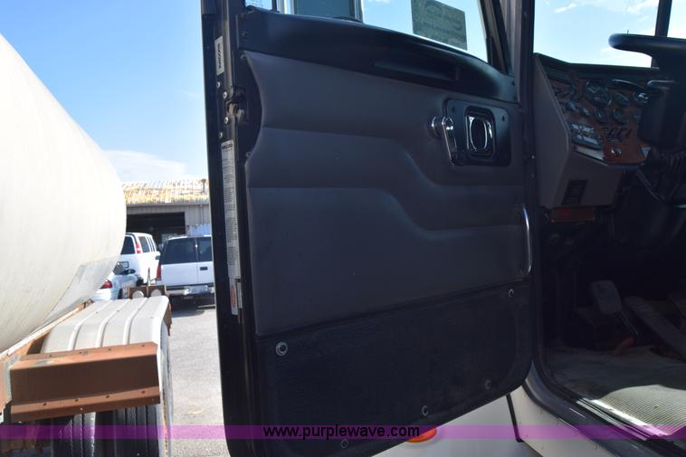 image for item L2748 2008 Peterbilt PB340 dump truck