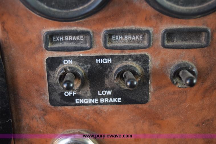 image for item L2748 2008 Peterbilt PB340 dump truck