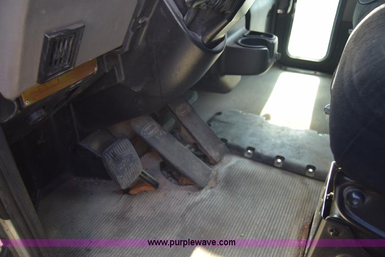 image for item L2748 2008 Peterbilt PB340 dump truck