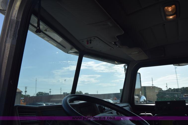 image for item L2748 2008 Peterbilt PB340 dump truck