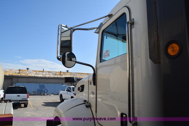 image for item L2748 2008 Peterbilt PB340 dump truck