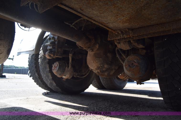 image for item L2748 2008 Peterbilt PB340 dump truck