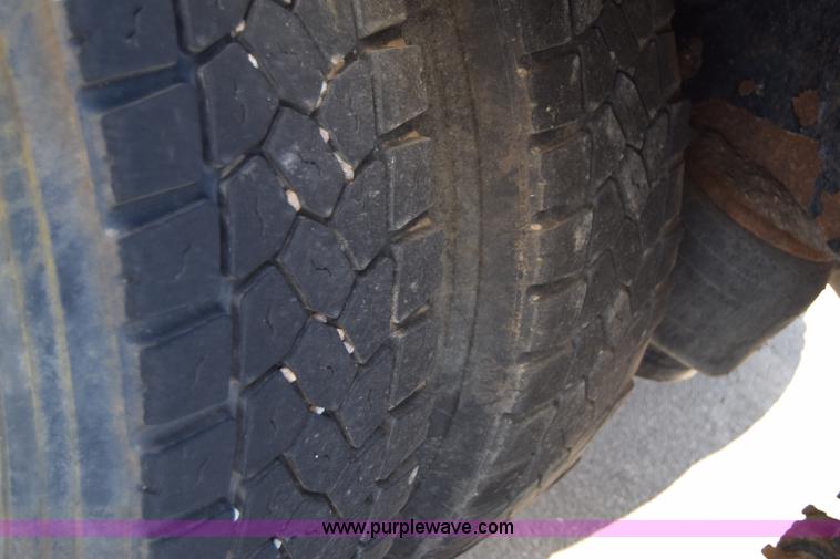 image for item L2748 2008 Peterbilt PB340 dump truck