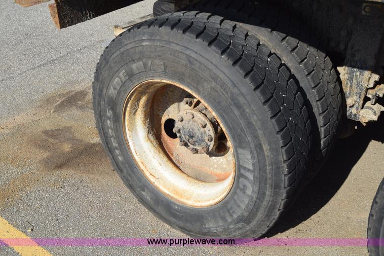 image for item L2748 2008 Peterbilt PB340 dump truck