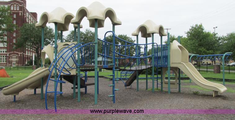 image for item R9321 Playground set