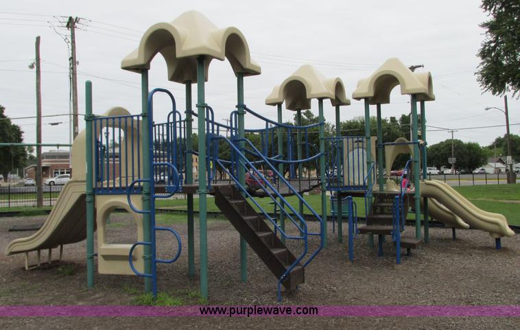 image for item R9321 Playground set