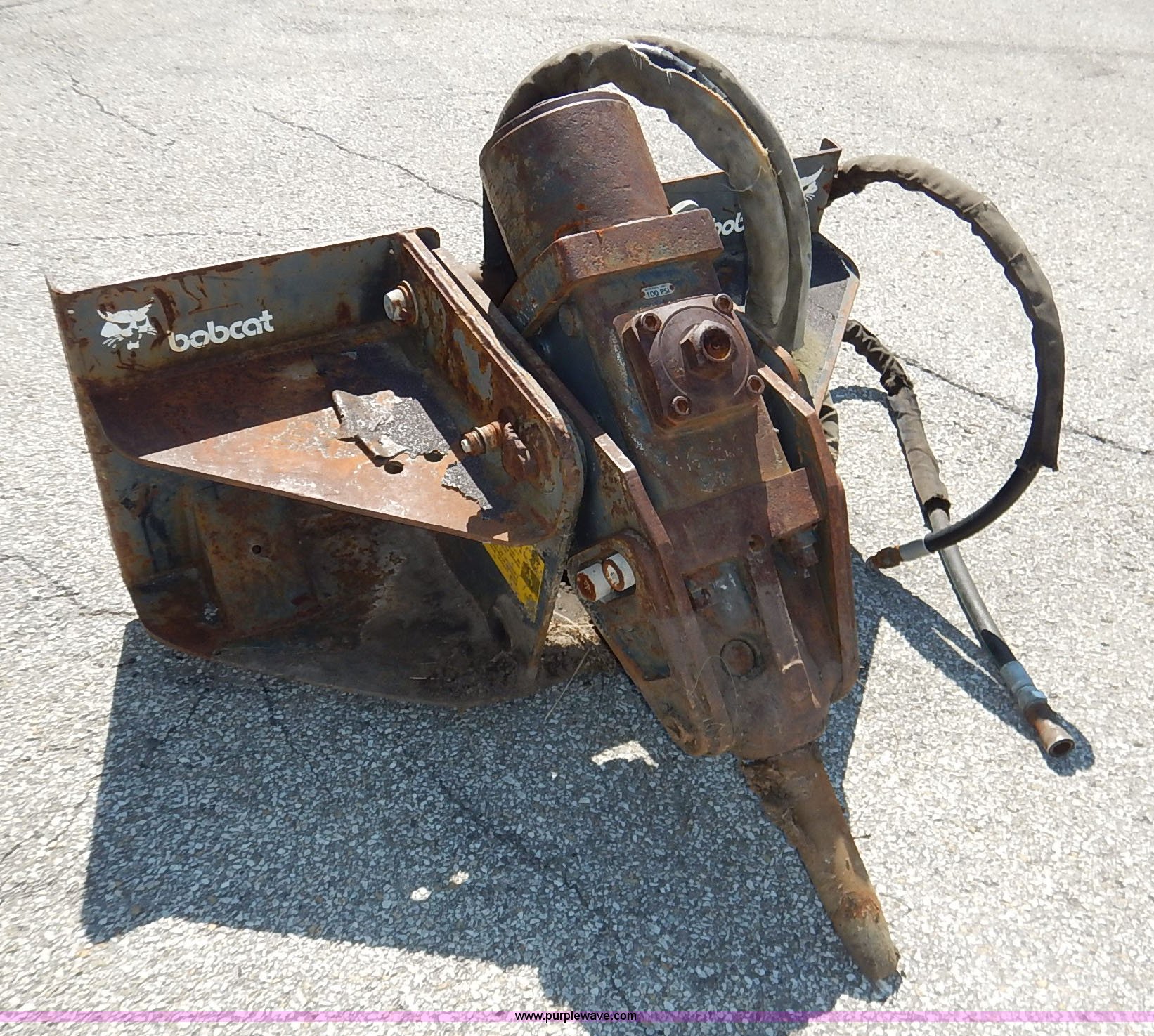 Bobcat jack hammer skid steer attachment in Lenexa, KS Item BO9952