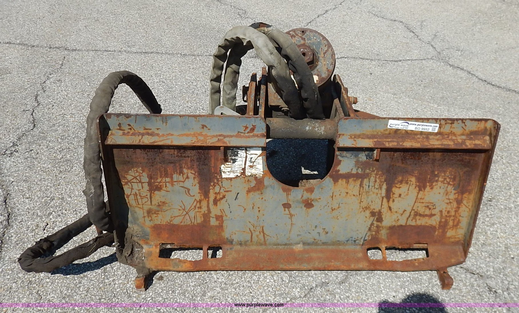 Bobcat jack hammer skid steer attachment in Lenexa, KS Item BO9952