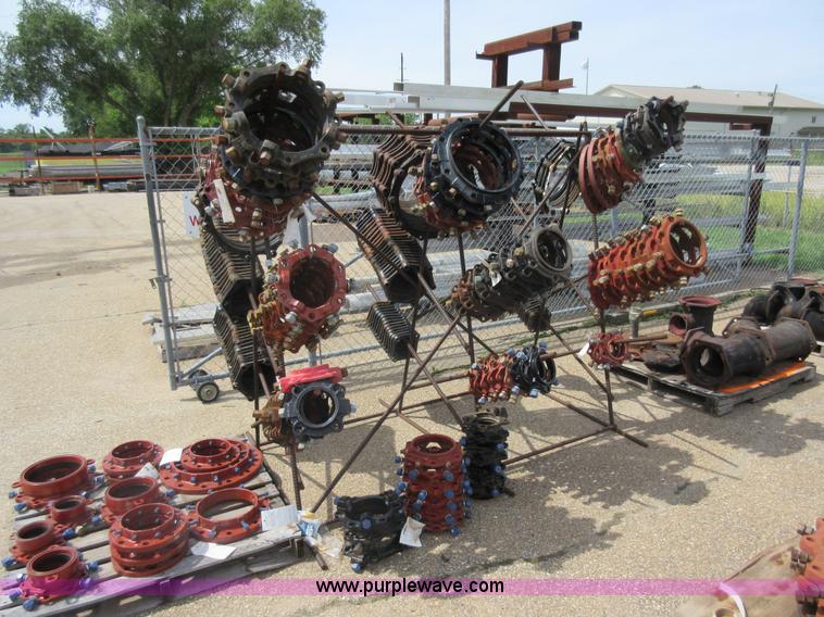 image for item AO9003 Assorted pipe restraint gland and glands