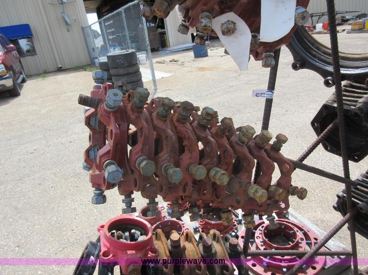 image for item AO9003 Assorted pipe restraint gland and glands