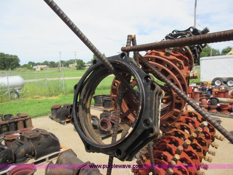 image for item AO9003 Assorted pipe restraint gland and glands