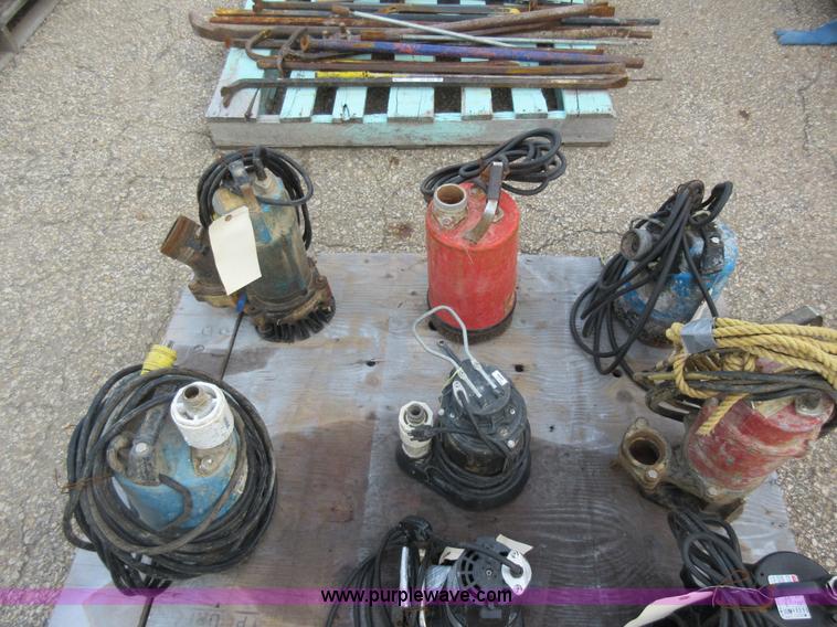 image for item AO9029 (11) sump pumps