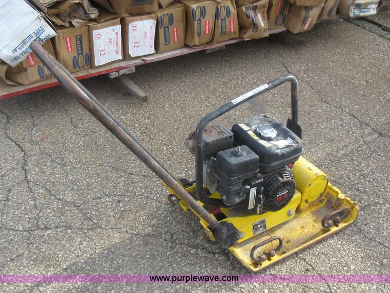 image for item AO9037 Wacker VP1550 low vibration plate compactor
