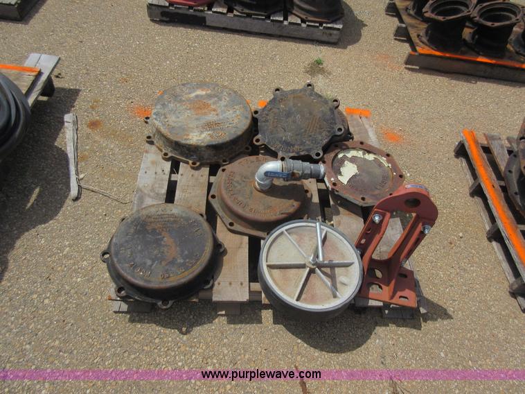 image for item AX9442 Assorted MJ pipe fittings and gaskets