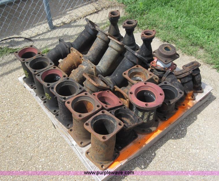 image for item AX9442 Assorted MJ pipe fittings and gaskets