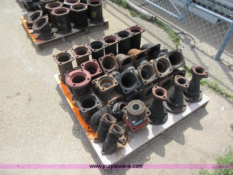 image for item AX9442 Assorted MJ pipe fittings and gaskets