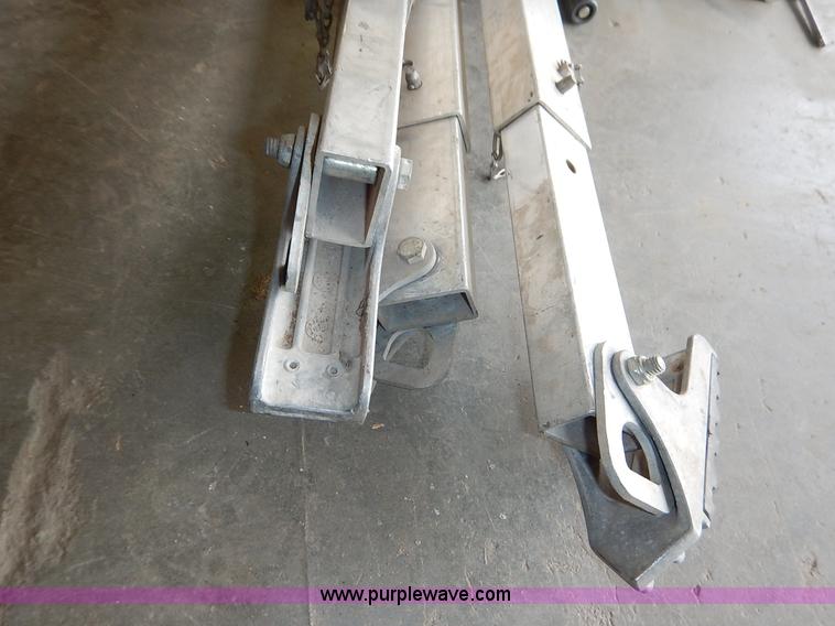 image for item BO9887 Sala Lift II fall protection manhole unit