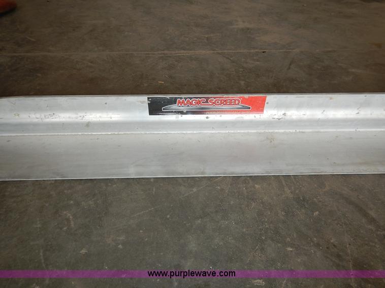 image for item BO9888 Magic screed