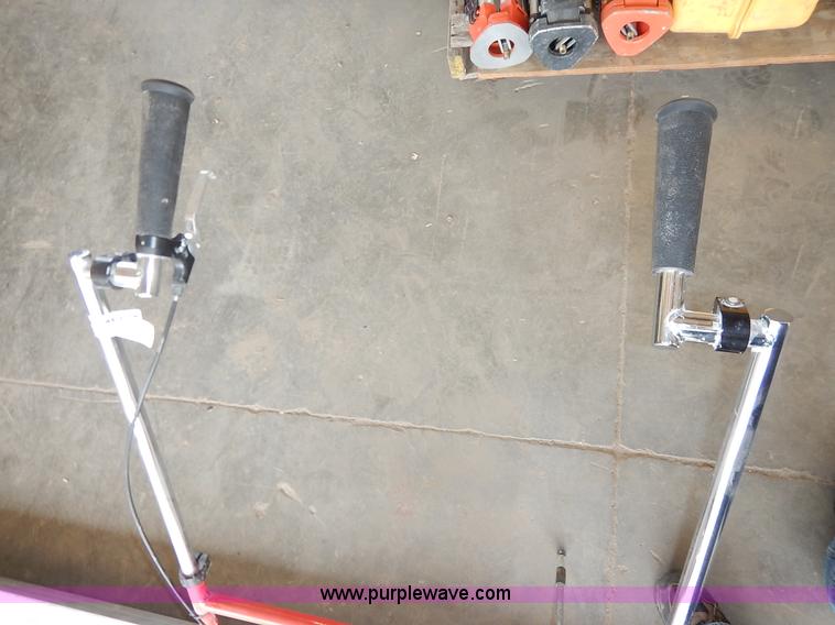 image for item BO9888 Magic screed