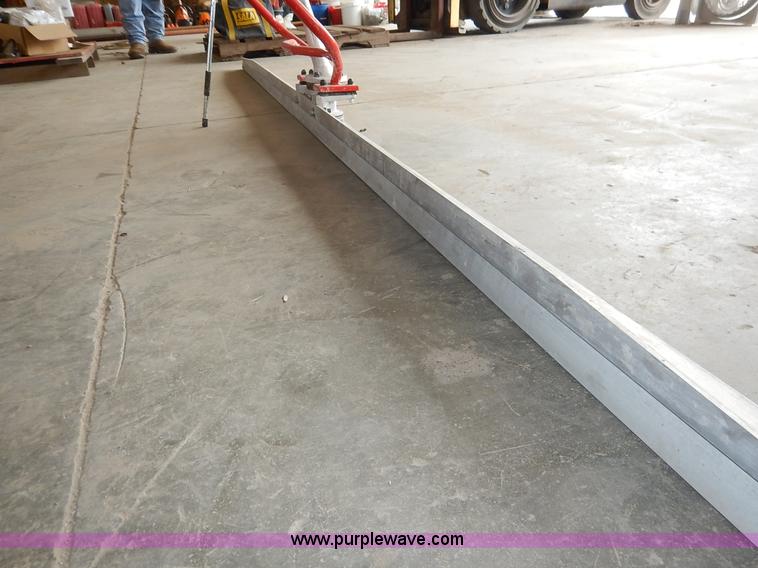 image for item BO9888 Magic screed