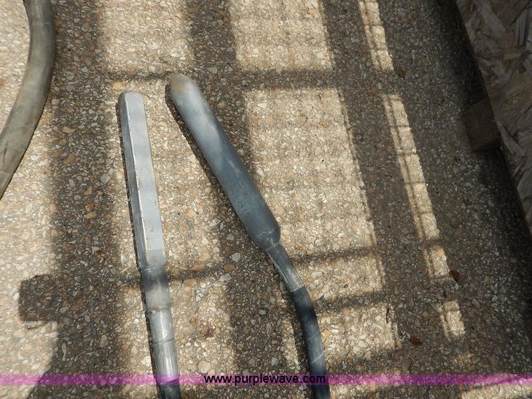 image for item BO9908 (2) concrete whips