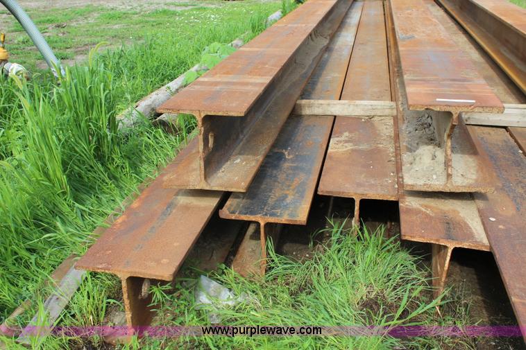 image for item BQ9267 (6) shoring H beams