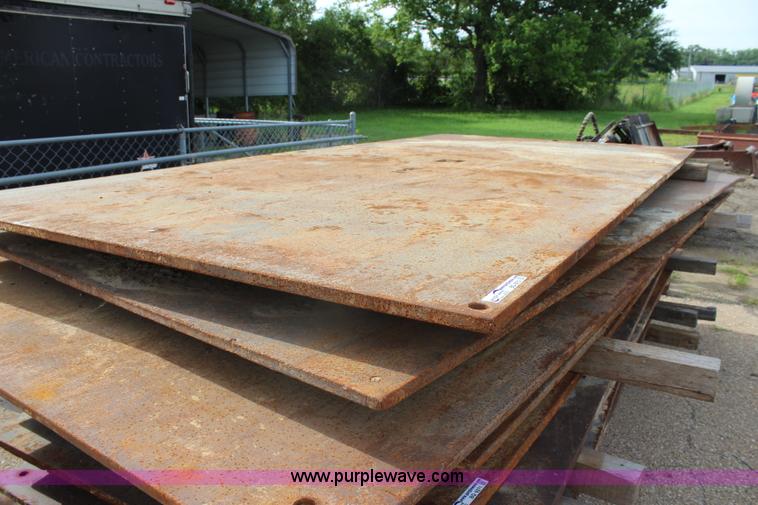 image for item BQ9272 (4) street plates