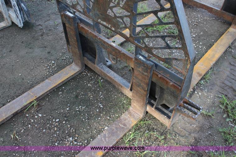image for item BQ9278 Skid steer pallet forks