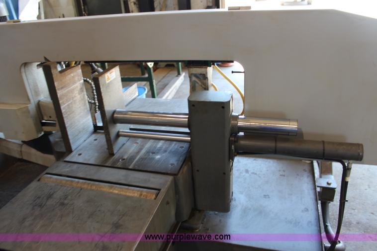 image for item BQ9377 2013 Hyd-Mech S-20P semi-automatic bandsaw