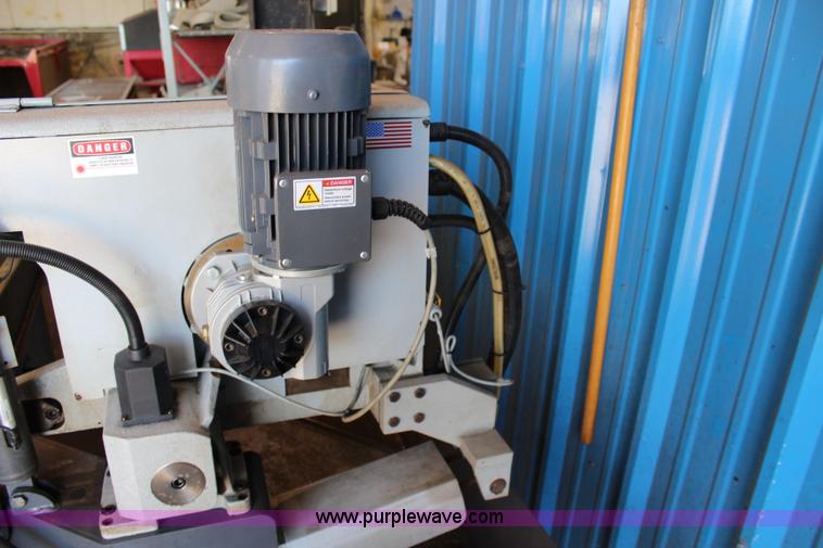 image for item BQ9377 2013 Hyd-Mech S-20P semi-automatic bandsaw