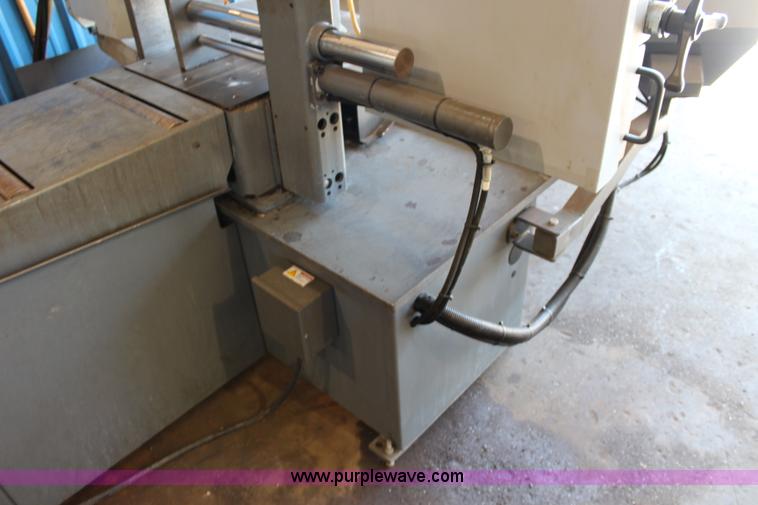 image for item BQ9377 2013 Hyd-Mech S-20P semi-automatic bandsaw