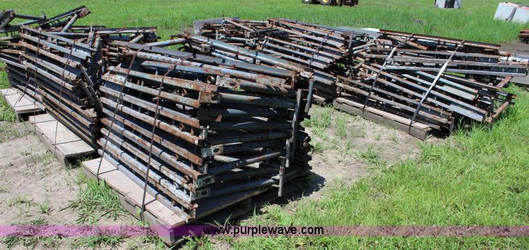 image for item BQ9402 (105) Dayton Superior bridge overhang brackets