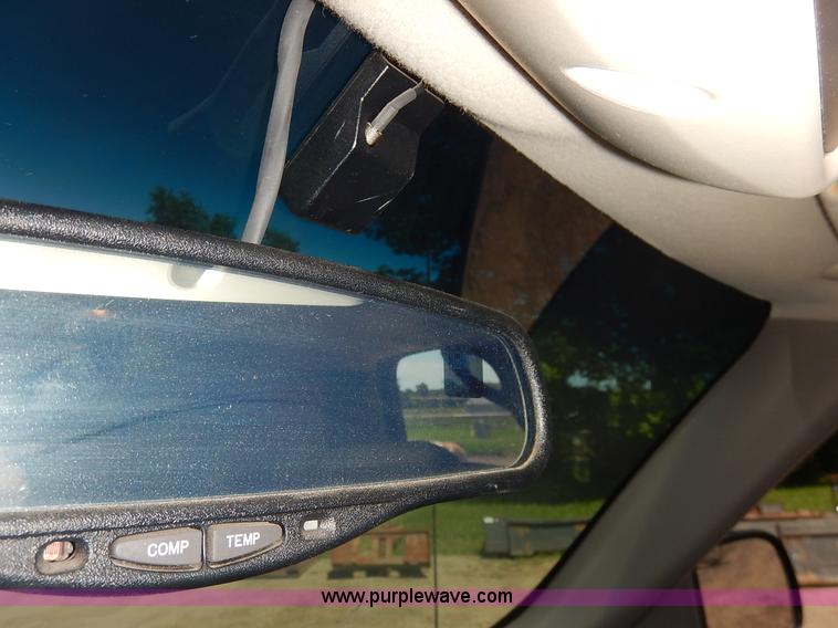 image for item J3772 2001 Chevrolet Tahoe LT SUV