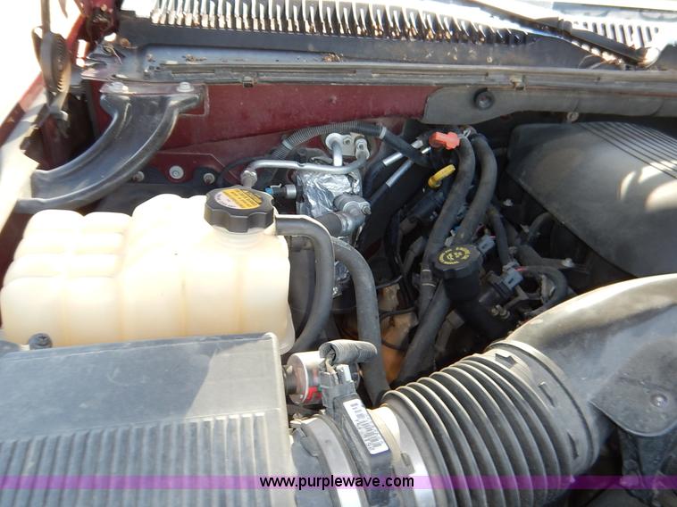 image for item J3772 2001 Chevrolet Tahoe LT SUV