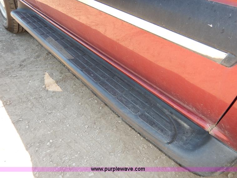 image for item J3772 2001 Chevrolet Tahoe LT SUV