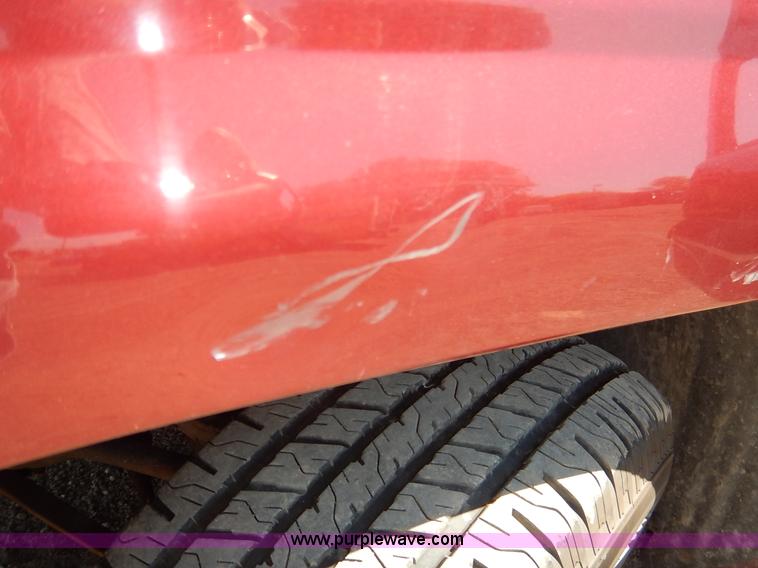 image for item J3772 2001 Chevrolet Tahoe LT SUV