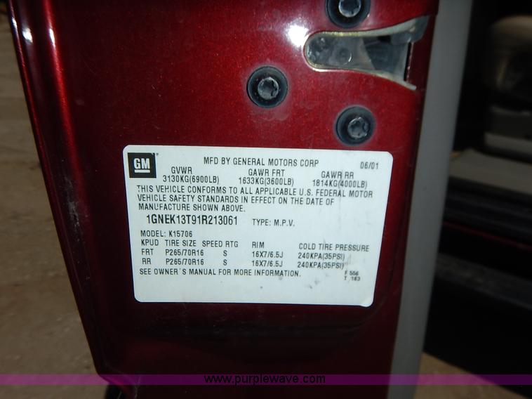 image for item J3772 2001 Chevrolet Tahoe LT SUV