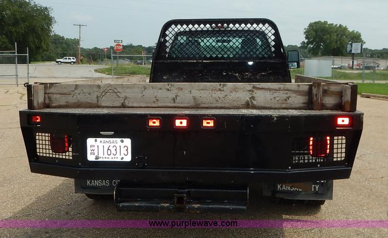 image for item J3779 2011 Ford F550 flatbed truck