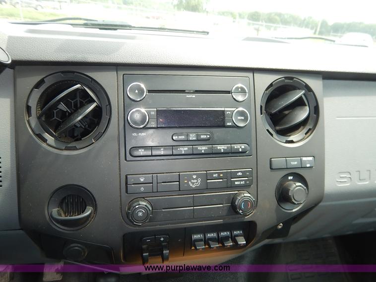 image for item J3779 2011 Ford F550 flatbed truck