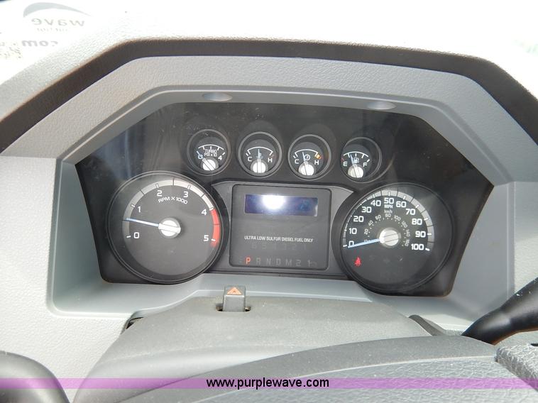 image for item J3779 2011 Ford F550 flatbed truck